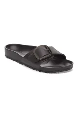 Sandalia Birkenstock Madrid Big Buckle Eva, color negro, de material sintético impermeable y ultraligero. Diseño de un solo tirante ancho con hebilla grande ajustable.