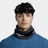 Cuello multifuncional Buff de lana merino, color gris con franjas horizontales en negro y gris claro.