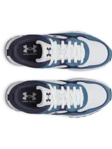 Championes Under Armour modelo Mirage, con diseño deportivo en tonos azul y blanco. Presentan una parte superior de malla transpirable con refuerzos de gamuza, entresuela de EVA acolchada para mayor comodidad y suela de goma resistente.