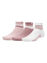 Medias deportivas de corte bajo, color blanco con detalles en rosado en el talón y rayas horizontales en el tobillo. Incluye logo de la marca en la parte superior.