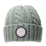 Gorro de lana tejido en ochos, color negro, con vuelta y parche circular frontal con diseño gráfico.