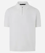 Polo de manga corta para hombre, color blanco, con cuello polo y cierre frontal de cremallera. Presenta una textura tejida sutil en toda la prenda.