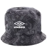 Gorro tipo bucket negro con logo de Umbro bordado en blanco en el frente.