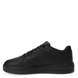 Championes Puma Court Classic de cuero sintético color negro, con detalles dorados en el logo y cordones negros.