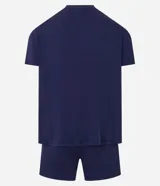 Conjunto de pijama masculino compuesto por una remera de cuello redondo y mangas cortas, y una bermuda con cintura elástica. Presenta un diseño liso en color azul marino con textura acanalada.