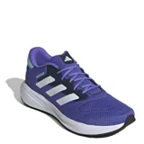 Championes de running Adidas modelo Response Runner, color violeta con las icónicas tres tiras laterales en blanco y detalles en azul oscuro. Presentan una estructura de malla transpirable, mediasuela de EVA para una amortiguación ligera y suela de goma con gran agarre.