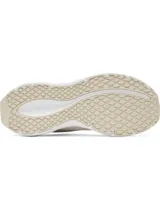 Championes de running Under Armour modelo W Ascend, color beige con detalles en blanco. Presentan una parte superior de malla transpirable con refuerzos sintéticos, entresuela Charged+ Cushioning para mayor amortiguación y suela de goma resistente.