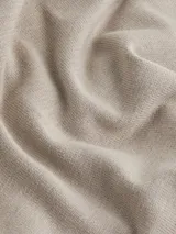 Sweater de punto color beige con cuello redondo y logo 'ck' bordado en el pecho.