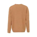 Sweater de punto color tostado, con cuello redondo y diseño de trenzas verticales en el frente y las mangas.