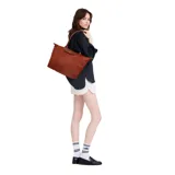 Longchamp -Cartera Longchamp plegable de nylon con cierre y asa larga, Le pliage M
