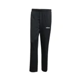 Conjunto deportivo Adidas de hombre color negro, compuesto por una campera con cierre frontal y cuello alto, y un pantalón largo a juego. Ambos cuentan con el logo de la marca estampado en el pecho y en la pierna.