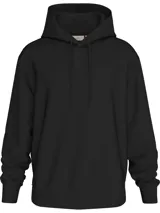 Buzo negro de poliéster con capucha y cordones ajustables, puños y dobladillo con punto canalé, corte relaxed y cintas decorativas con el logo de Calvin Klein repetido en las mangas.