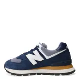 Championes urbanos New Balance modelo 574, color azul marino con detalles en gris y blanco, confeccionados en gamuza y malla, con logo "N" característico en los laterales y entresuela ENCAP.