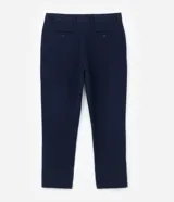 Pantalón de sastrería slim cropped color azul marino, con trabillas para cinturón y bolsillos delanteros y traseros.