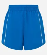 Bermuda runner deportiva de mujer color azul, confeccionada en poliamida, con cintura elástica con cordón de ajuste y detalles de vivos blancos en contraste.