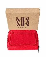 Billetera compacta Mistral de color rojo con cierre perimetral y logo estampado en la parte frontal.