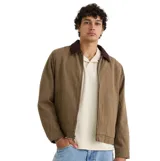 Campera de estilo casual color marrón, con cierre frontal completo, cuello de pana en contraste y bolsillos laterales.