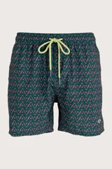 Short de baño verde con estampado geométrico en color rosa y cordón ajustable color amarillo.