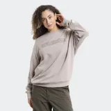 Buzo de cuello redondo color gris, con diseño de logo bordado en el pecho y mangas largas con puños elásticos.