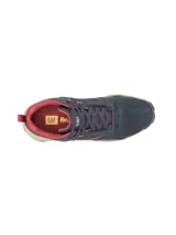 Calzado de trekking Cat modelo Grapple Leather Mid, color azul con detalles en rosado, beige y suela marrón. Confeccionado en cuero nobuk y ante con entresuela de EVA y suela de goma para mayor tracción.