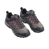 Championes de trekking Merrell Crosslander 3, color gris con detalles en negro y rojo.