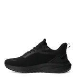 Championes urbanos Umbro modelo Pure Step, color negro, confeccionados en tejido de malla transpirable con detalles sintéticos y logo de la marca en el lateral.