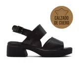 Sandalias de cuero negro con plataforma y taco bloque. Presentan dos tiras anchas sobre el empeine, una tira con hebilla alrededor del tobillo y plantilla acolchada.
