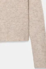Jersey básico de punto con mezcla de lana y alpaca, de cuello redondo y manga larga.