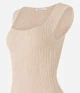 Blusa sin mangas de viscosa con efecto metalizado, color negro, bretel ancho y escote cuadrado.