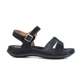 Sandalia casual color negro con tiras cruzadas y hebilla ajustable en el tobillo.