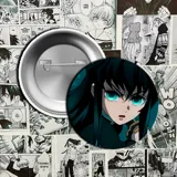 Pin metálico con la imagen de Tanjiro Kamado, personaje del anime Kimetsu no Yaiba.