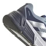 Championes de running Adidas Questar 2, con mediasuela Bounce para mayor amortiguación y parte superior de malla técnica para una ventilación óptima. Diseño en tonos celestes y azules con las icónicas tres bandas laterales en plateado.