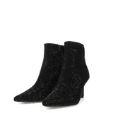 Botas de mujer Miss Carol modelo Hilere, color negro, con punta fina y taco alto fino. Presentan un diseño recubierto íntegramente por cristales brillantes al tono.