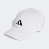 Gorra de béisbol blanca con visera curva y cierre ajustable en la nuca. Presenta el logotipo de las tres barras de Adidas bordado en negro en el panel frontal.