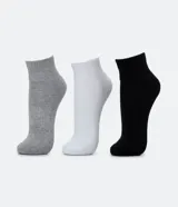 Kit de tres pares de medias deportivas negras de caña corta con suela de rizo.