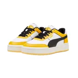Championes Puma modelo CA Pro Sport, con diseño de caña baja, combinación de colores blanco, amarillo y negro, con el logo de la marca en el lateral y suela de plataforma.