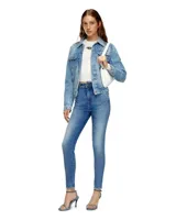 Pantalón de jean skinny de tiro alto color azul.