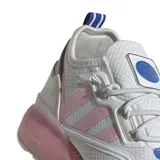 Championes urbanos Adidas ZX 2K Boost para mujer, color blanco con detalles en rosa y plateado. Inspirados en la misión espacial Artemisa, con mediasuela Boost y detalles metalizados.