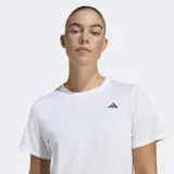 Remera deportiva Adidas Workout Essentials de manga corta y cuello redondo, color blanco, con el logo de la marca estampado en negro en el pecho.