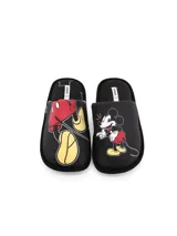 Pantuflas abiertas de color negro con estampado de Mickey Mouse en la parte superior.