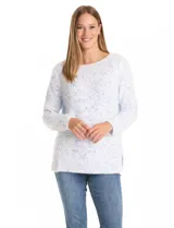 Buzo de tejido soft con efecto jaspeado en tonos blanco y azul. Presenta escote a la base con terminación rib, mangas largas de corte recto y ruedo recto con tajos laterales.