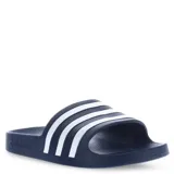 Chanclas Adidas Adilette Aqua de diseño ergonómico, color azul marino con las tres bandas características de la marca en color blanco sobre la tira superior. Fabricadas en material sintético de secado rápido con suela de goma.