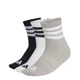 Pack de tres pares de medias deportivas Adidas de caña media, con diseño de tres rayas horizontales en el puño y logo de la marca en la puntera. Incluye un par negro, uno blanco y uno gris melange.