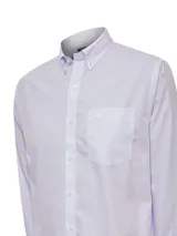 Camisa de manga larga RKF con estampado de microcuadros en tono violeta sobre fondo blanco. Presenta cuello americano abotonado, bolsillo frontal en el pecho con logo bordado y cierre de botones.