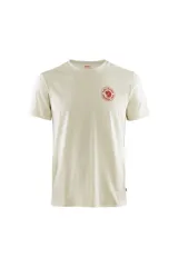 Remera de manga corta color blanco tiza, con cuello redondo y logo estampado en el pecho.