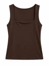 Musculosa de color bordó con escote cuadrado y tirantes anchos, de corte ajustado y diseño liso.
