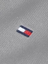 Sweater gris de Tommy Hilfiger de algodón con cuello redondo y logo bordado en el pecho.