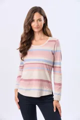 Remera de algodón de manga larga con escote redondo y estampado de rayas horizontales en tonos rosado, gris y beige.