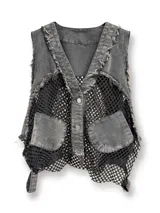Chaleco sin mangas confeccionado en denim con efecto lavado y espalda de red transparente.
