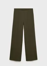 Pantalón de vestir color verde militar, de corte recto y tiro medio. Presenta cintura elástica y costuras verticales decorativas a lo largo de las piernas.